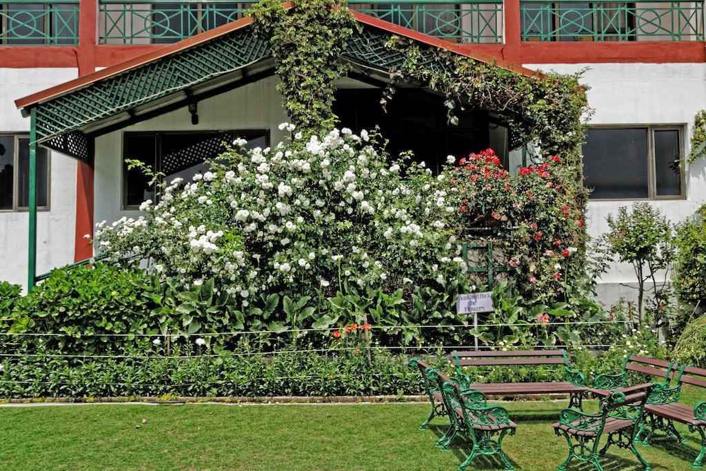 Kasauli Resort By Piccadily Exterior photo